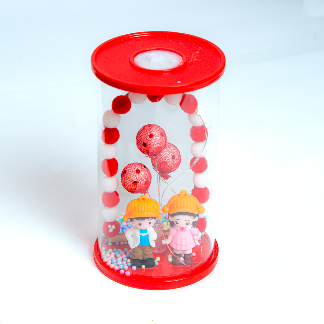 Cute Couple LED Stratue