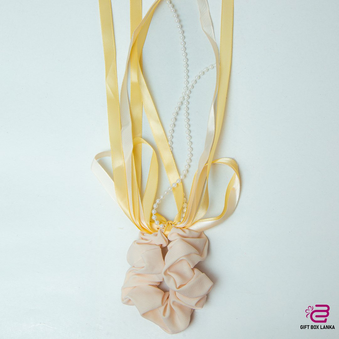 Cute Pearl Ribbon Design Scrunchy (D- 1278)