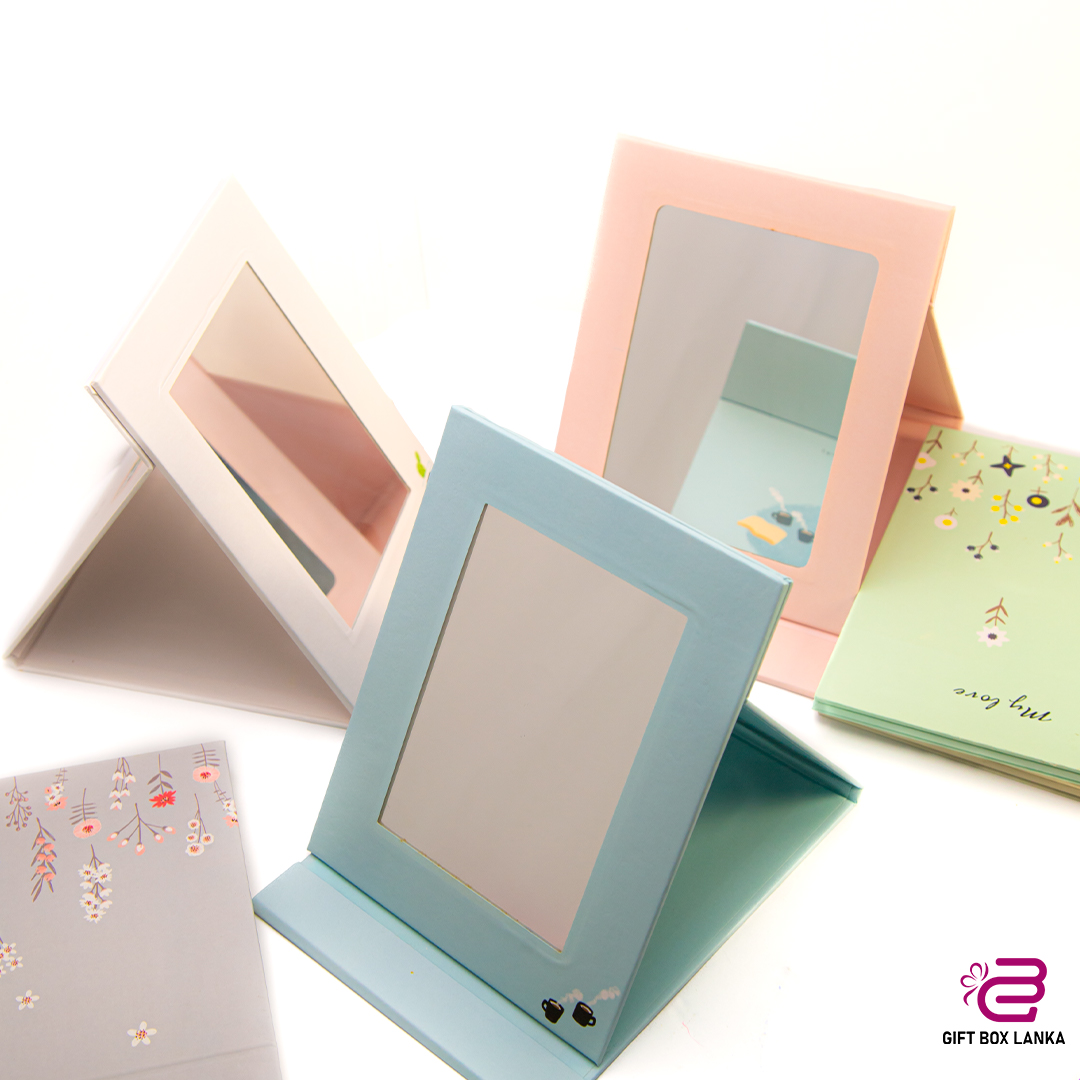 Cute Mirror Book (D- 1198)
