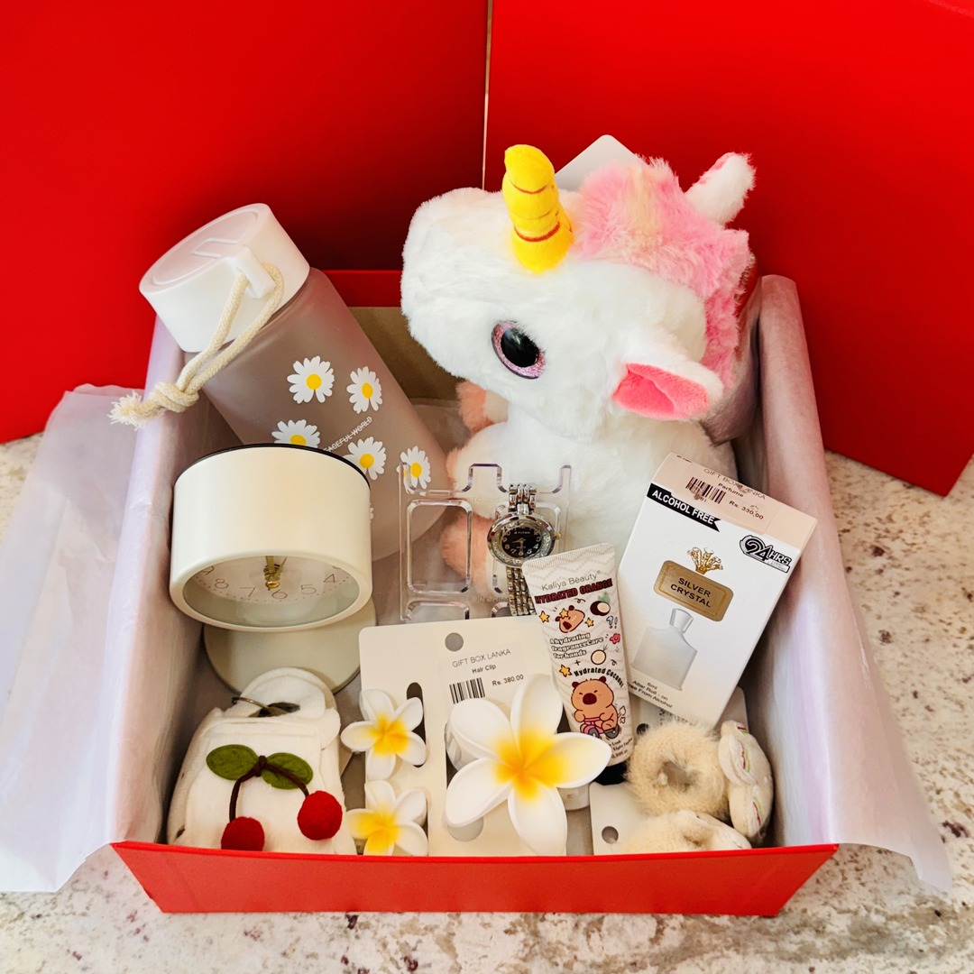 Valentine Special Gift Box (D-140)